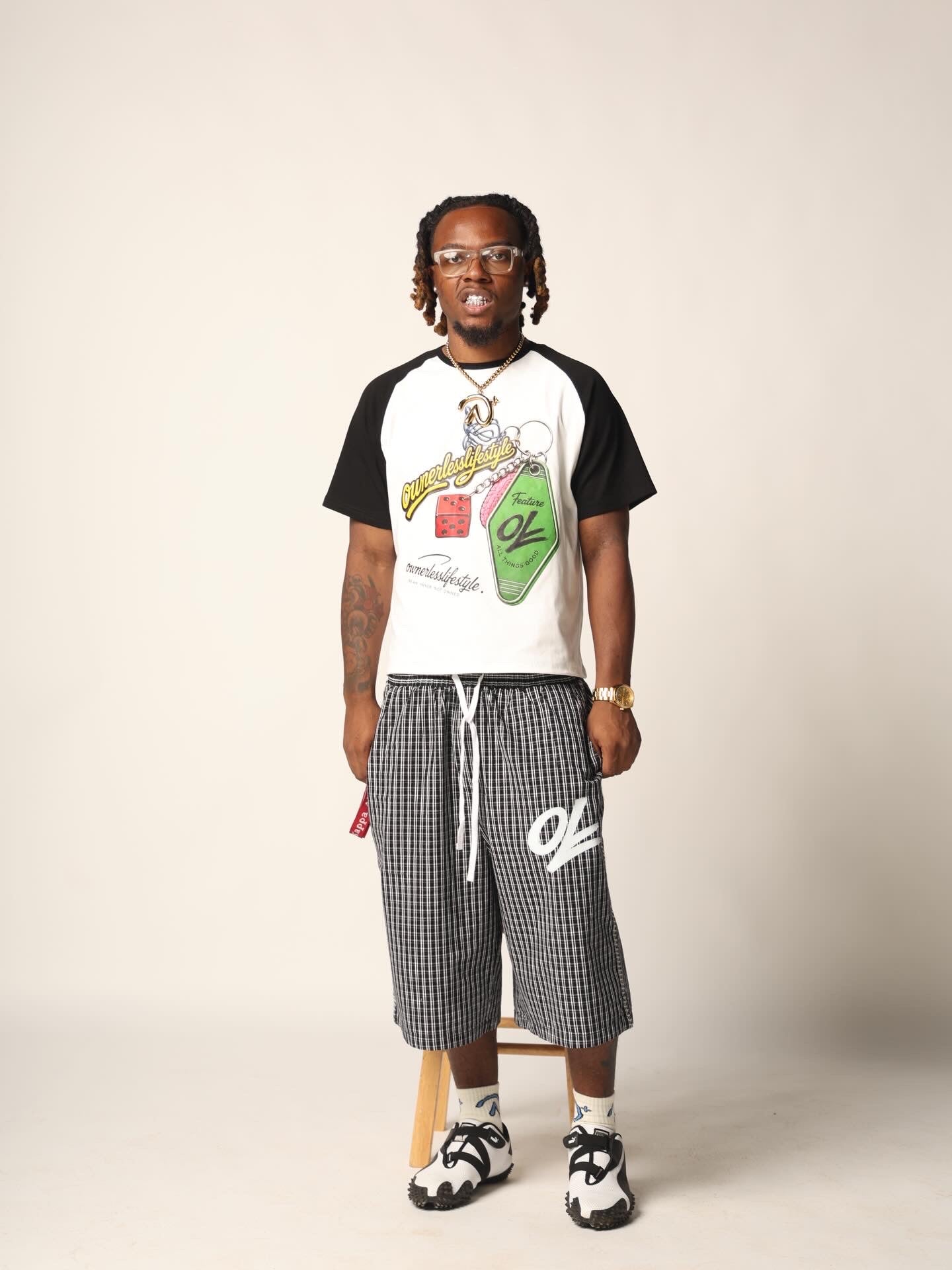 Feature Key Tee