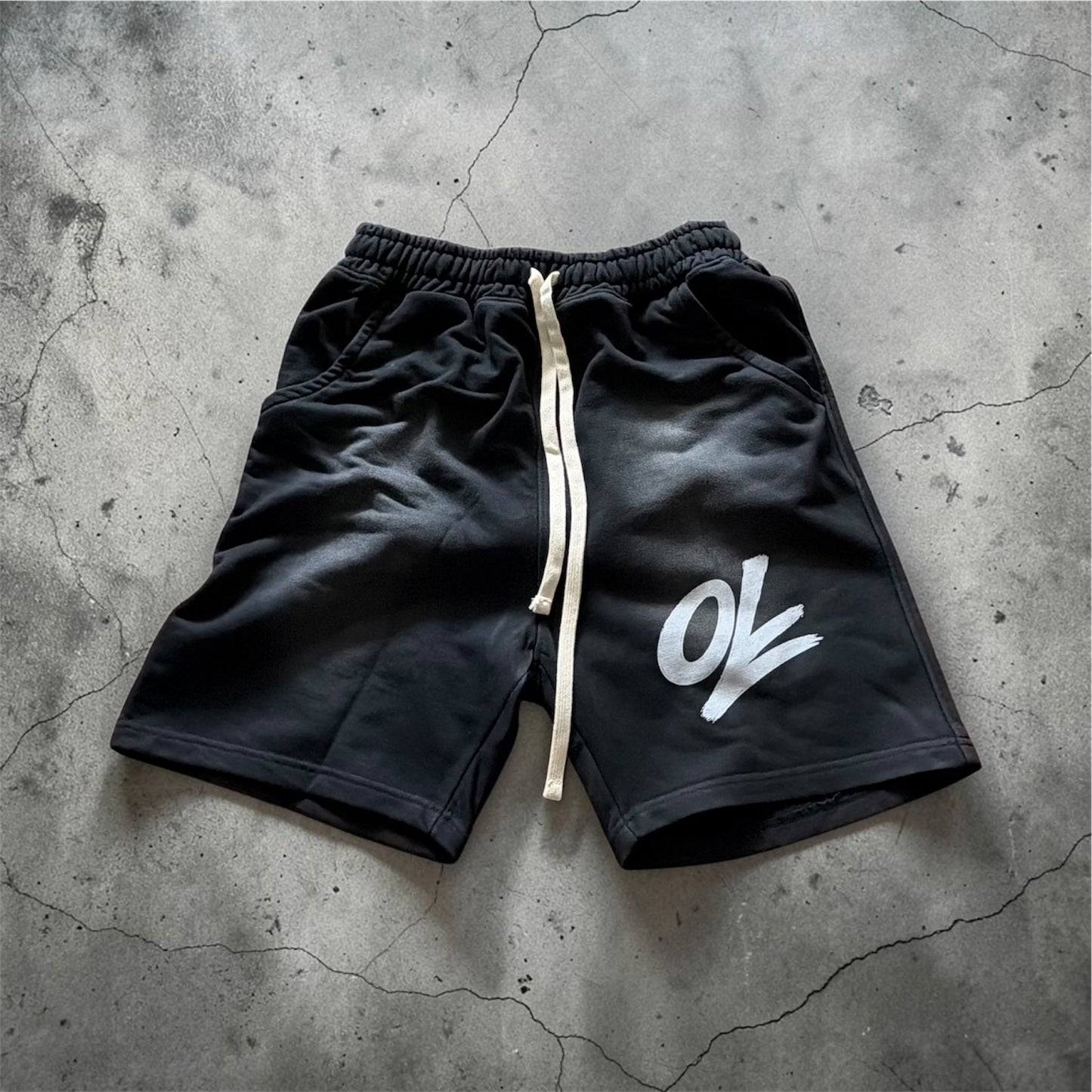 OL Shorts Oversized (Bleached)